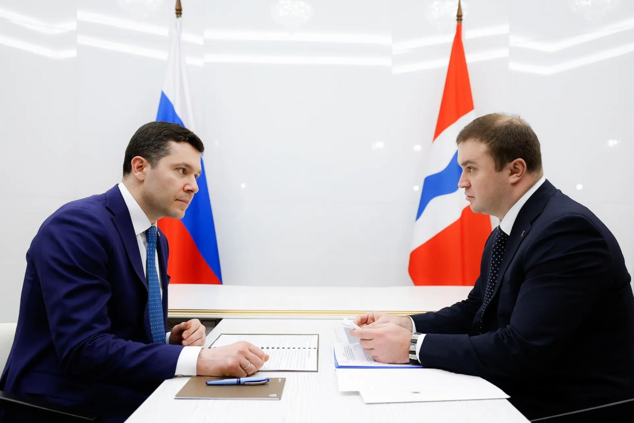 Губернатор Виталий Хоценко обсудил с министром промышленности и торговли России Антоном Алихановым планы по расширению производства беспилотников в Омской области