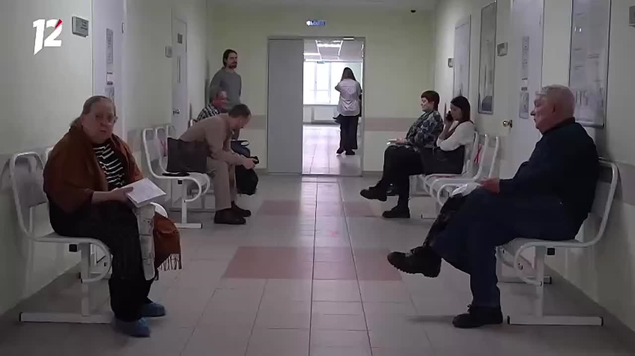 Теперь омичи могут закрыть больничный без визита к врачу и взять талон без очереди в регистратуру