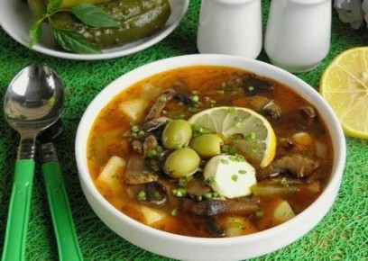 Нежная грибная солянка: вкус детства в каждом ложке