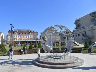 В Омской области выросли темпы обновления дорог, транспорта и общественных пространств