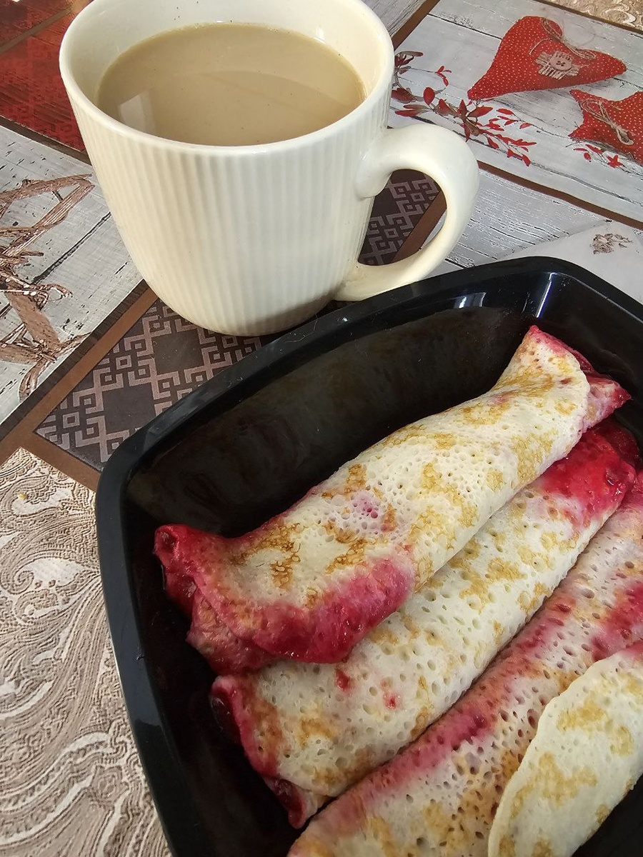 С весенним настроением: блинчики с вишней и легкий рацион