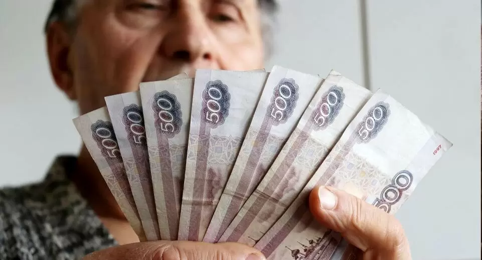 Пенсионерам Москвы и Подмосковья повысят выплаты в апреле: чего ожидать