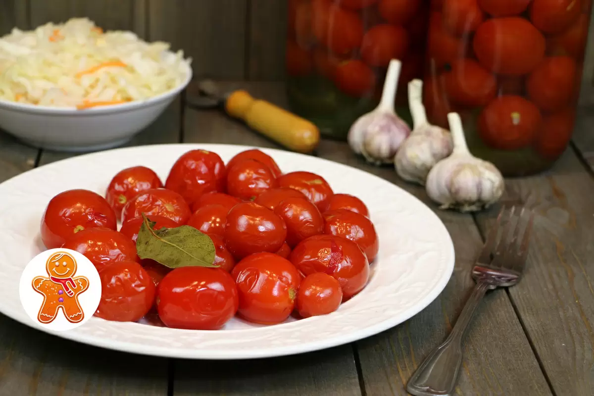 Сладкие маринованные помидоры: простой рецепт для консервации на зиму