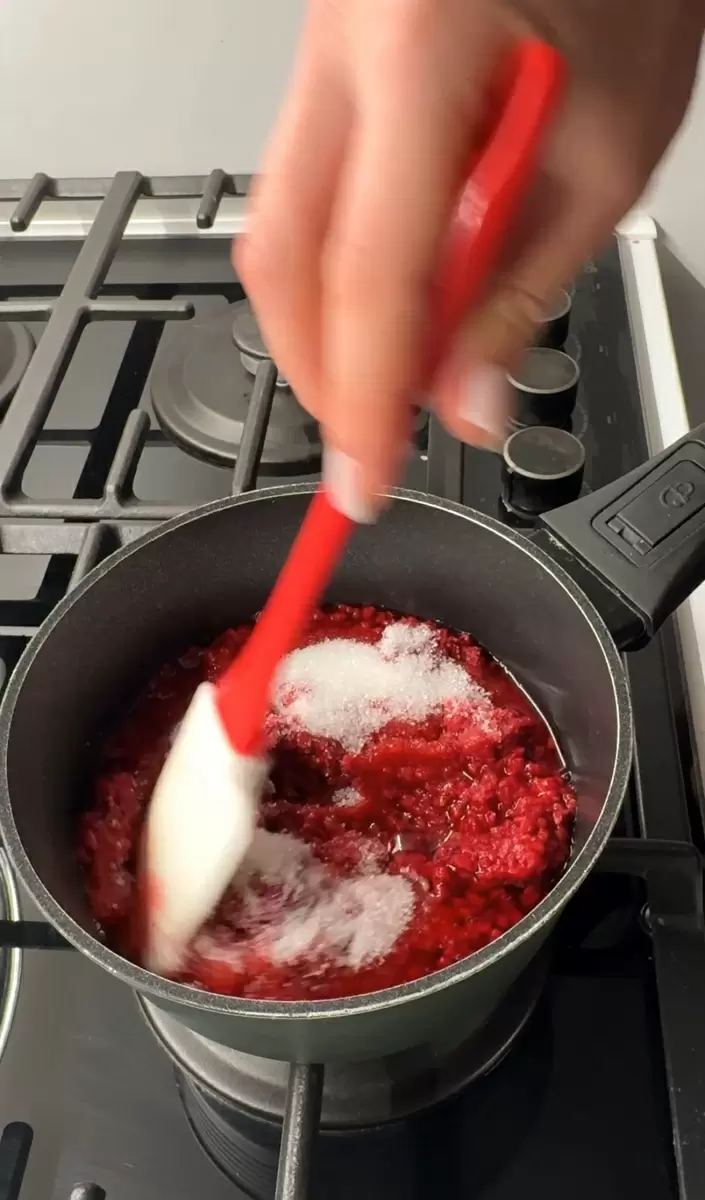 Легкий способ приготовить торт «Молочная девочка»