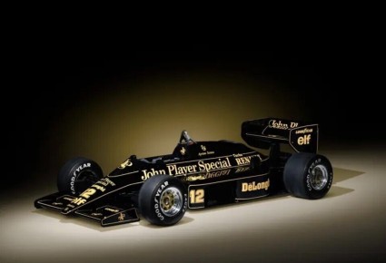 На аукцион выставят легендарный болид Айртона Сенны