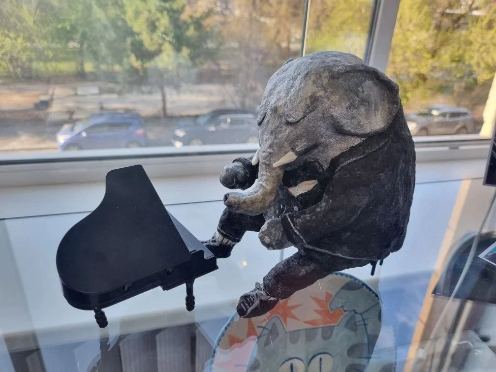 В Омске открылась VI выставка-конкурс молодых художников В Омске открылась VI выставка-конкурс молодых художников