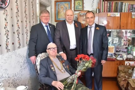 � ����� �������� ������������ ��������� � ����������� ���� ������