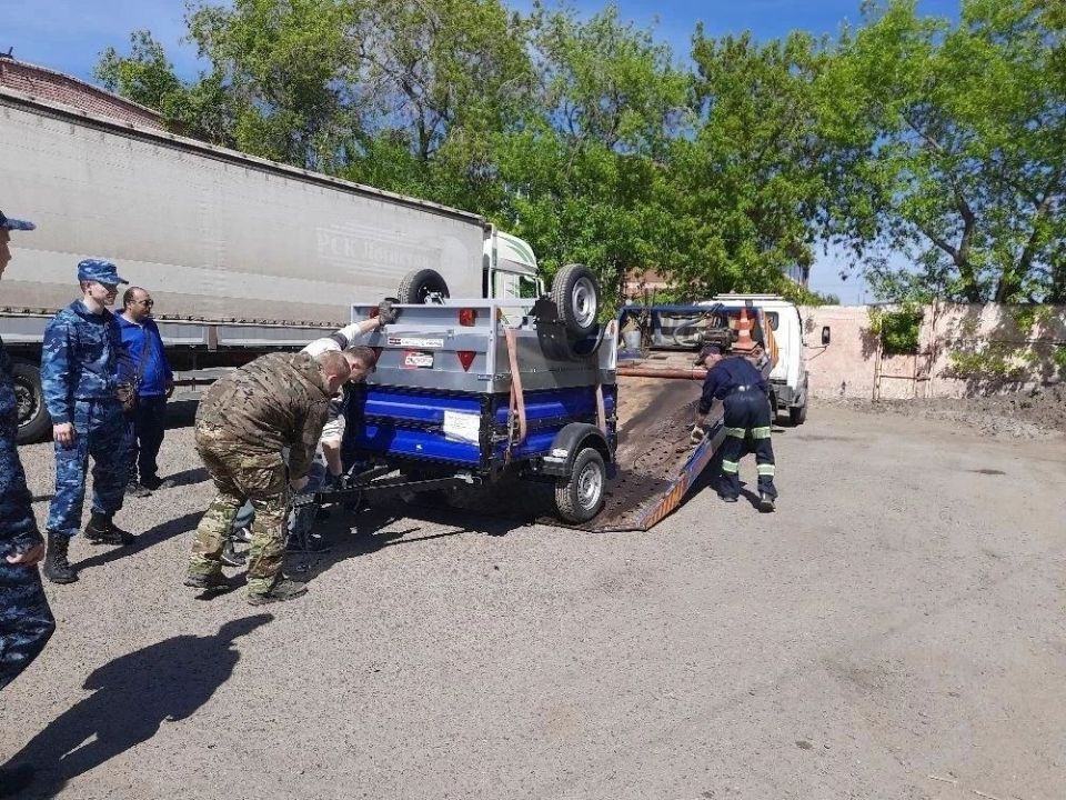 Из Омской области в Луганскую Народную Республику отправлен большегруз с гуманитарной помощью Из Омской области в Луганскую Народную Республику отправлен большегруз с гуманитарной помощью