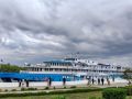 Круизный теплоход «Северная сказка» прибыл в Омск