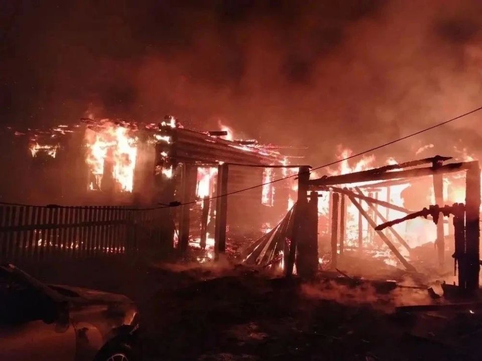 В Муромцевском районе при пожаре в частном доме погибли двое пожилых омичей