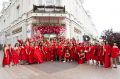 Омички устроят парад в красных платьях
