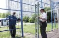 В Омске начали ремонтировать спортплощадку на улице Краснопресненской