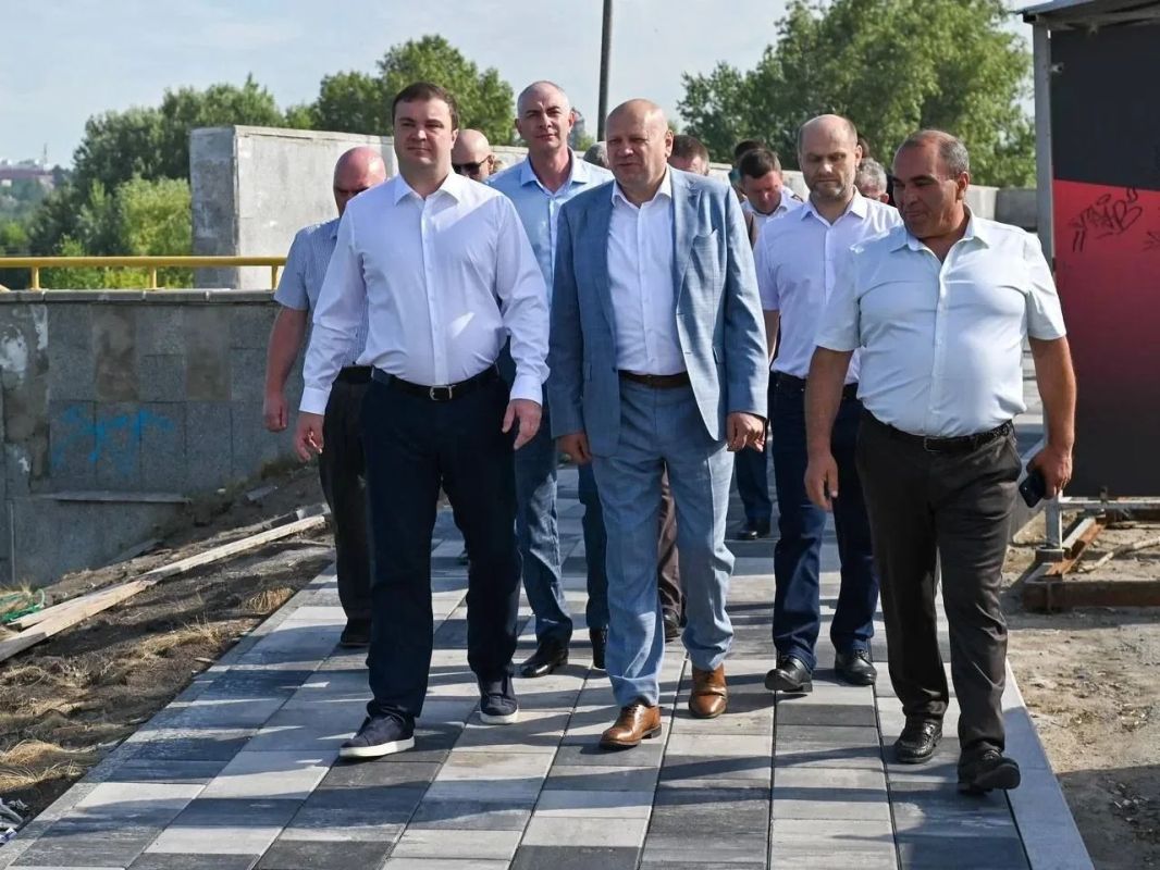 Виталий Хоценко оценил ремонт на Лукашевича и заметил огороды на обочине