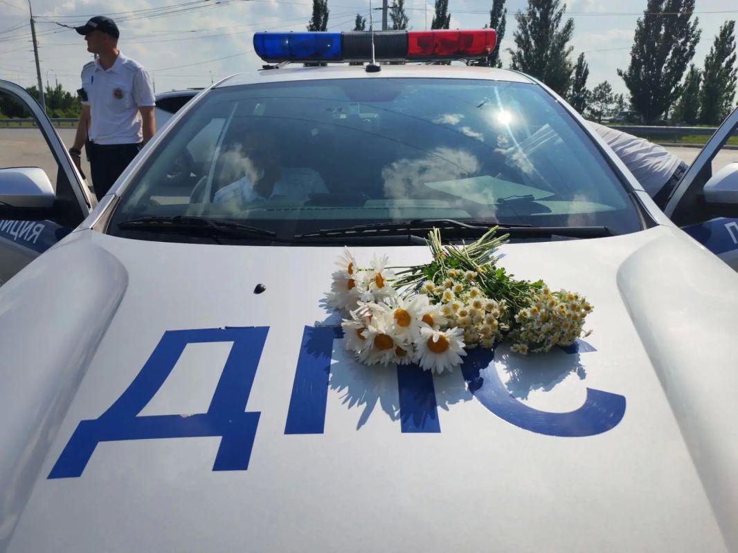 День семьи, любви и верности на дорогах областного центра