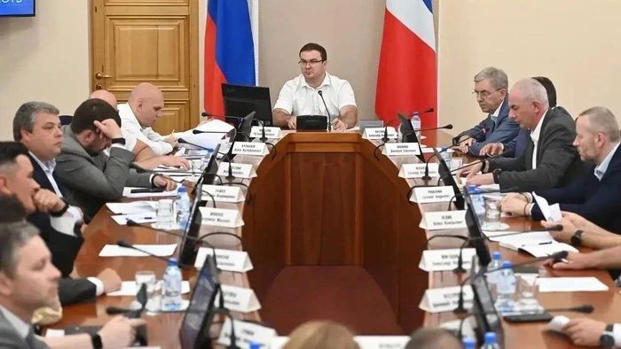 Хоценко провел заседание Архитектурно-градостроительного совета Омской области