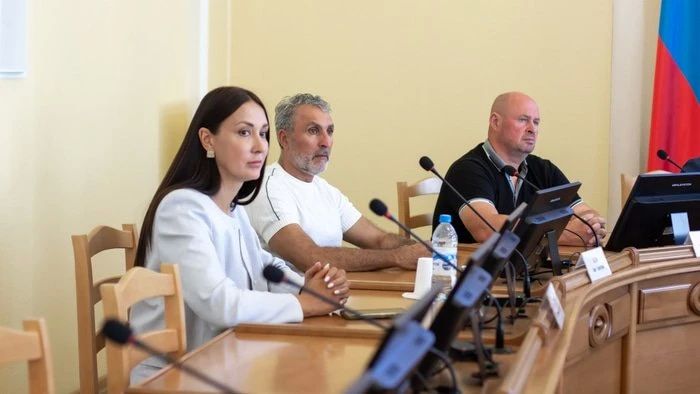 Бесплатная помощь юристов: депутаты Заксобрания приняли важные изменения для участников СВО