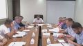 В этом году при подготовке к предстоящему отопительному сезону особое внимание - огражниям мест, где ведутся ремонтные работы