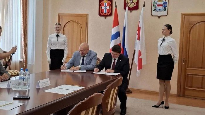 Хоценко обсудил с жителями Знаменского района газификацию и развитие территории Хоценко обсудил с жителями Знаменского района газификацию и развитие территории
