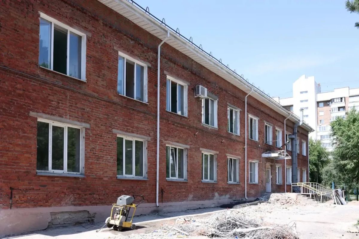 В Омске обновляют стационар, где будущие мамы смогут получить всё необходимое в одном месте В Омске обновляют стационар, где будущие мамы смогут получить всё необходимое в одном месте