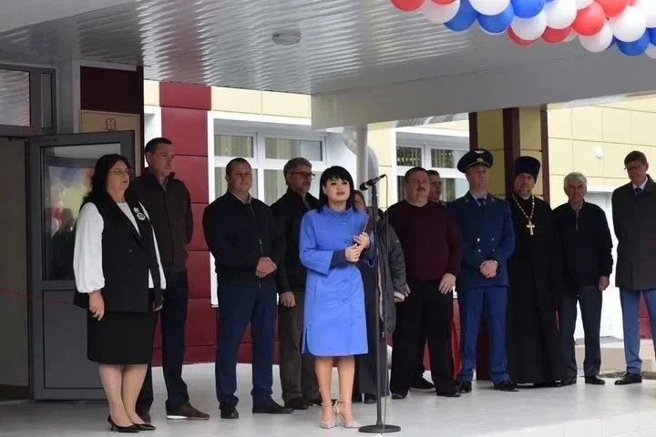В Шараповке открылись двери обновлённой школы! В Шараповке открылись двери обновлённой школы!