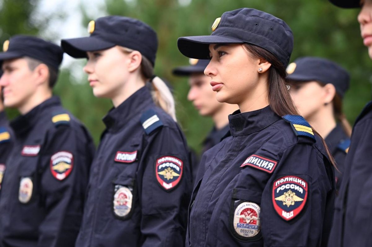Они всегда готовы к любым задачам: задержать нарушителя, отыскать пропавшего человека или прийти на помощь в сложной ситуации Они всегда готовы к любым задачам: задержать нарушителя, отыскать пропавшего человека или прийти на помощь в сложной ситуации
