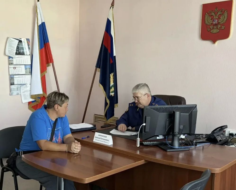Прокурор Омской области Алексей Афанасьев провел личный прием жителей Одесского района Прокурор Омской области Алексей Афанасьев провел личный прием жителей Одесского района