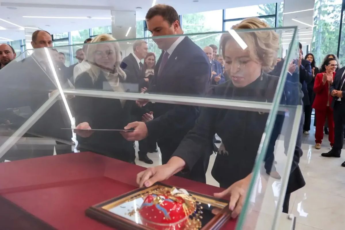 Статс-секретарь – заместитель Министра культуры Российской Федерации Жанна Алексеева совершила рабочую поездку в Омскую область Статс-секретарь – заместитель Министра культуры Российской Федерации Жанна Алексеева совершила рабочую поездку в Омскую область