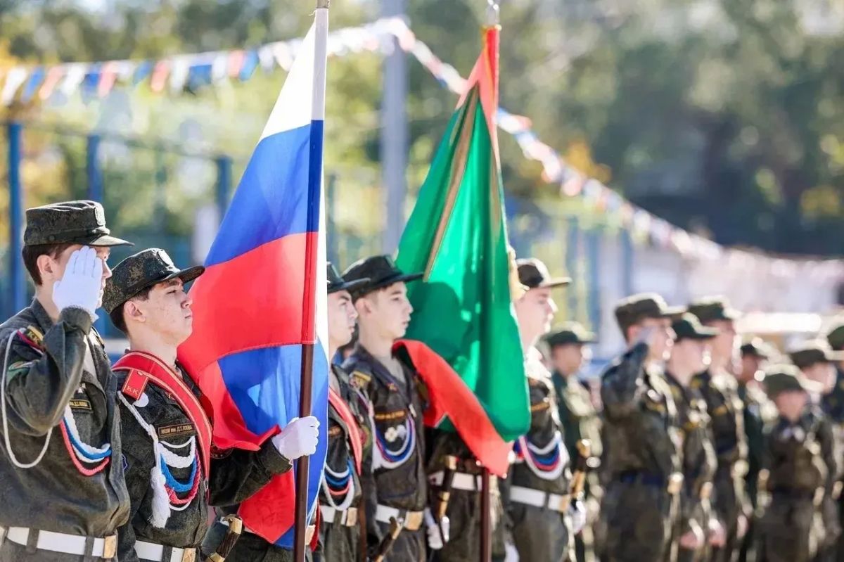 Сегодня вместе с с руководителем УФСБ России по Омской области Дмитрием Васильевичем Шишкоедовым и Героем Российской Федерации, сенатором Российской Федерации Дмитрием Сергеевичем Перминовым приняла участие в торжественной... Сегодня вместе с с руководителем УФСБ России по Омской области Дмитрием Васильевичем Шишкоедовым и Героем Российской Федерации, сенатором Российской Федерации Дмитрием Сергеевичем Перминовым приняла участие в торжественной...