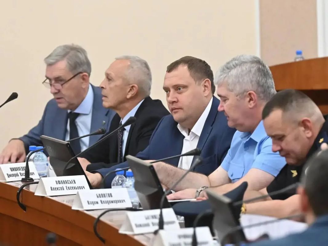 Виталий Хоценко: На очередном совмещенном заседании областной антитеррористической комиссии и оперативного штаба обсудили с коллегами из силовых структур обеспечение безопасности наших жителей и объектов инфраструктуры Виталий Хоценко: На очередном совмещенном заседании областной антитеррористической комиссии и оперативного штаба обсудили с коллегами из силовых структур обеспечение безопасности наших жителей и объектов инфраструктуры