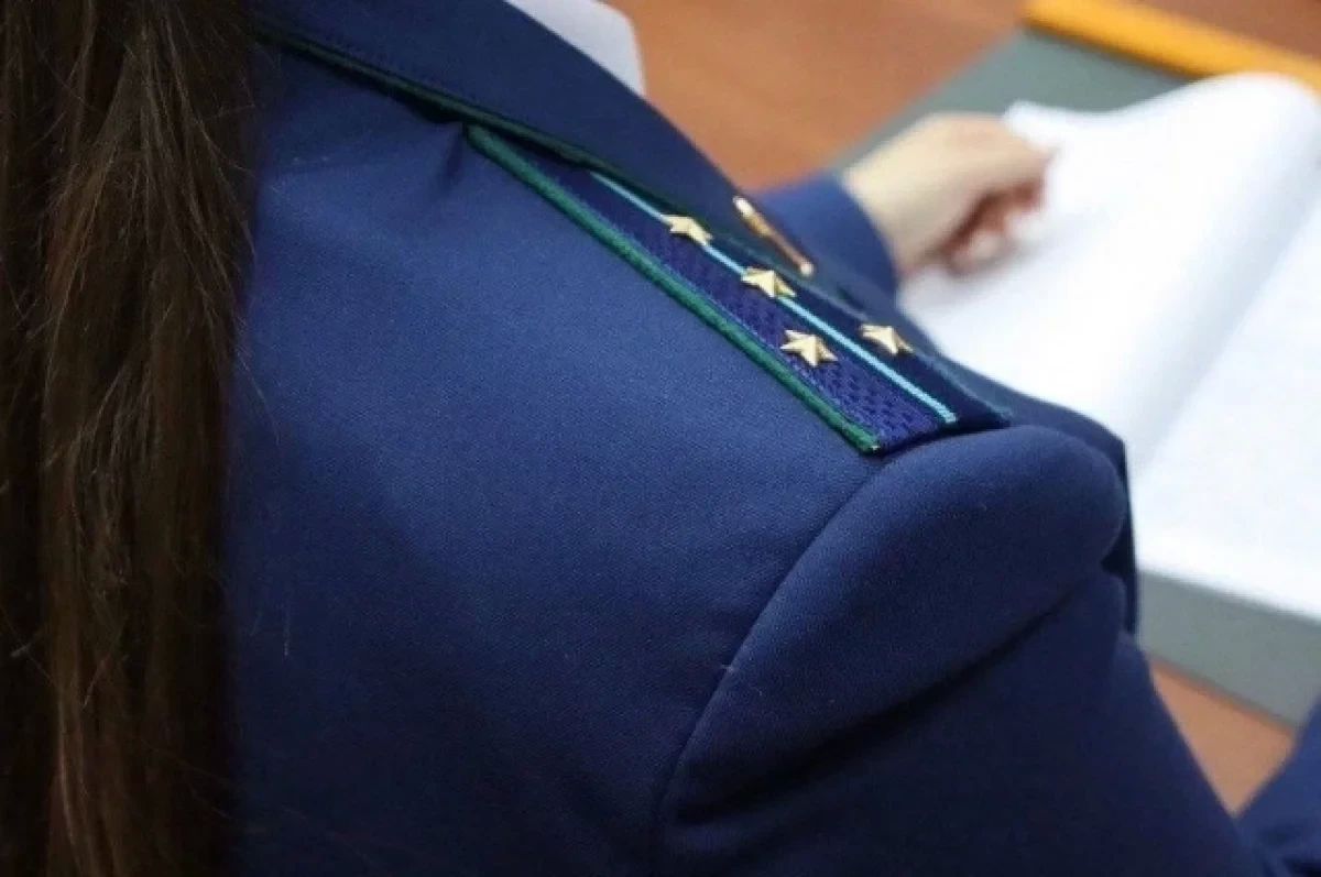 Прокуратура взяла на контроль поджог школыинтерната в Омске