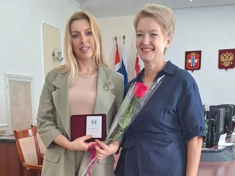 Десять лучших работников сферы культуры Омска удостоены памятных медалей «310 лет городу Омску»