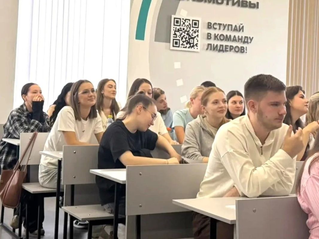 Омская молодежь выбирает будущее: правовой квиз «Своя игра» прошел в ОмГУПС Омская молодежь выбирает будущее: правовой квиз «Своя игра» прошел в ОмГУПС