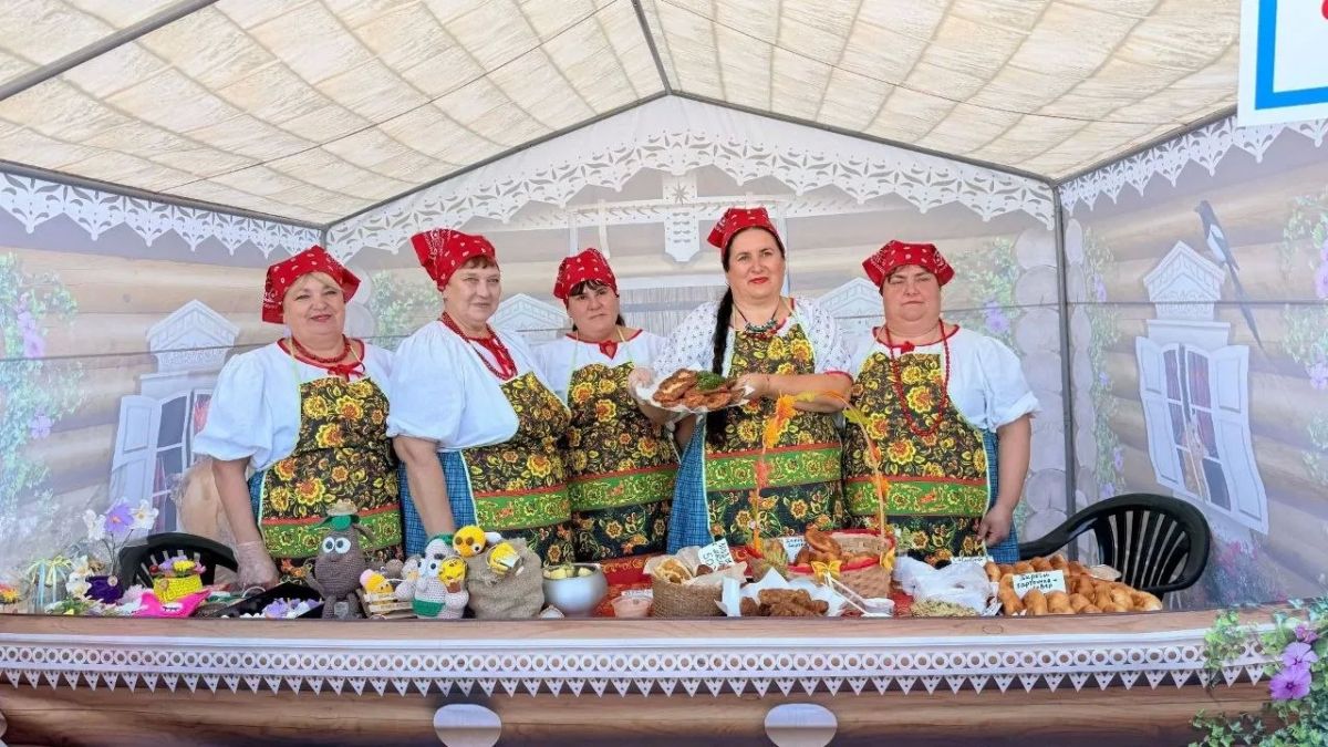 В Кормиловке прошёл V межрайонный фестиваль «Эх, картошечка!» В Кормиловке прошёл V межрайонный фестиваль «Эх, картошечка!»