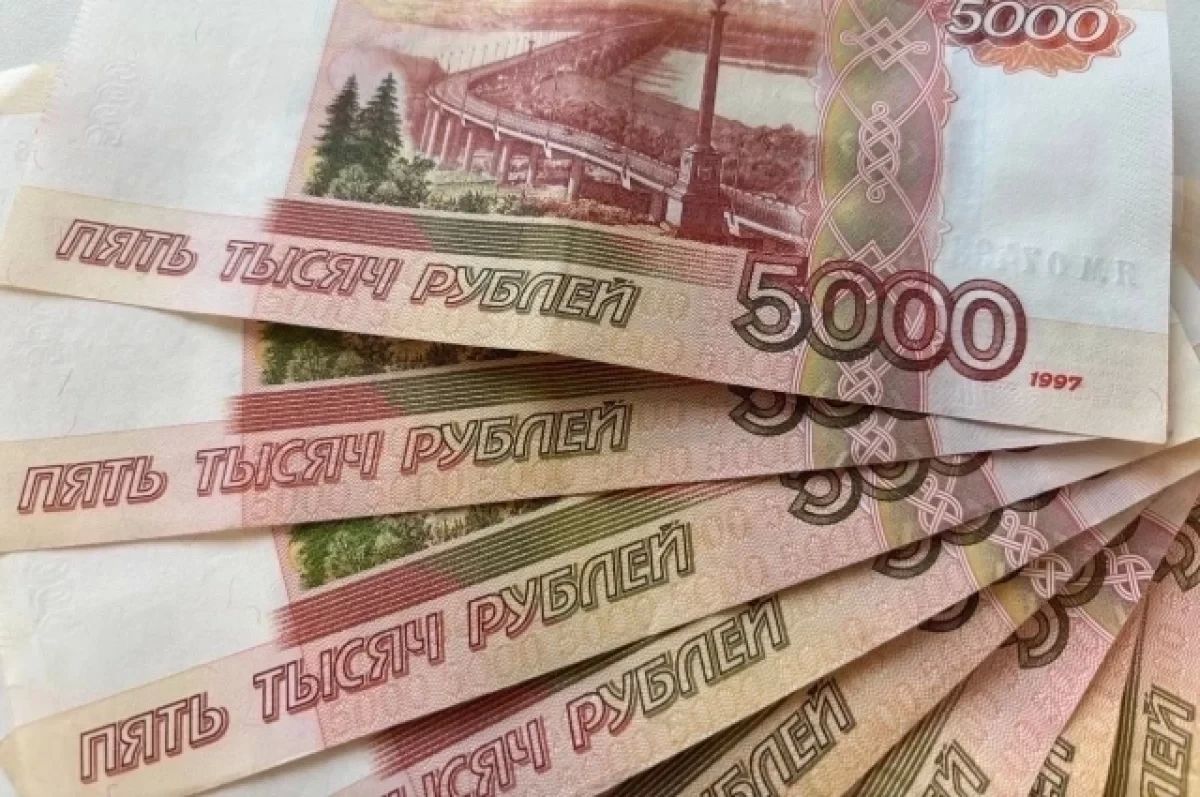 Мужчина заплатил 300 тысяч рублей за избиение супруги