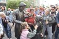 Сергей Шелест: Дорогие друзья, сегодня вместе с губернатором нашего региона Виталием Павловичем Хоценко приняли участие в церемонии открытия скульптурной композиции "Музыка"