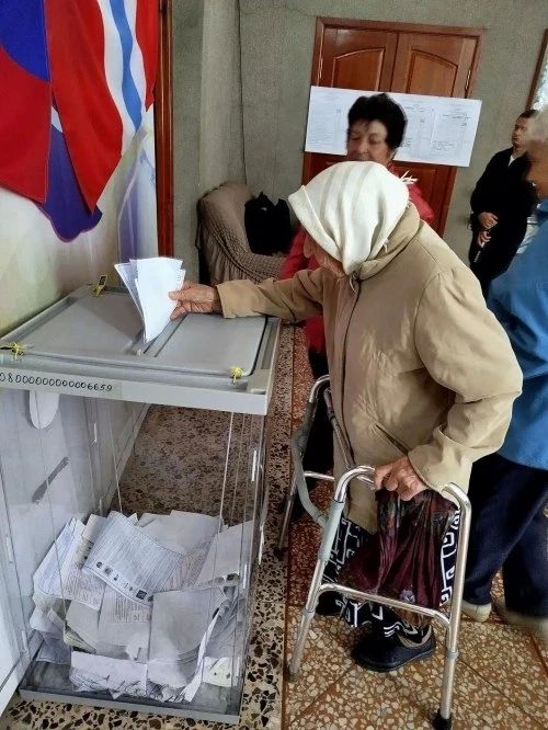 99-летняя жительница Омского района пришла на выборы сама 99-летняя жительница Омского района пришла на выборы сама