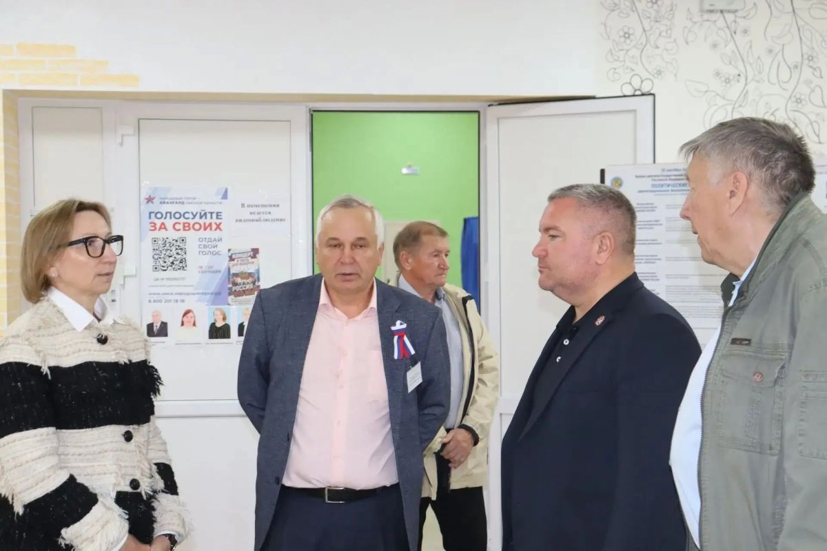 Руководители Министерства труда Омской области приняли участие в голосовании Руководители Министерства труда Омской области приняли участие в голосовании