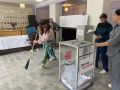 Чебурашка, Баба Яга и чайный сервиз: омичи голосуют с креативом