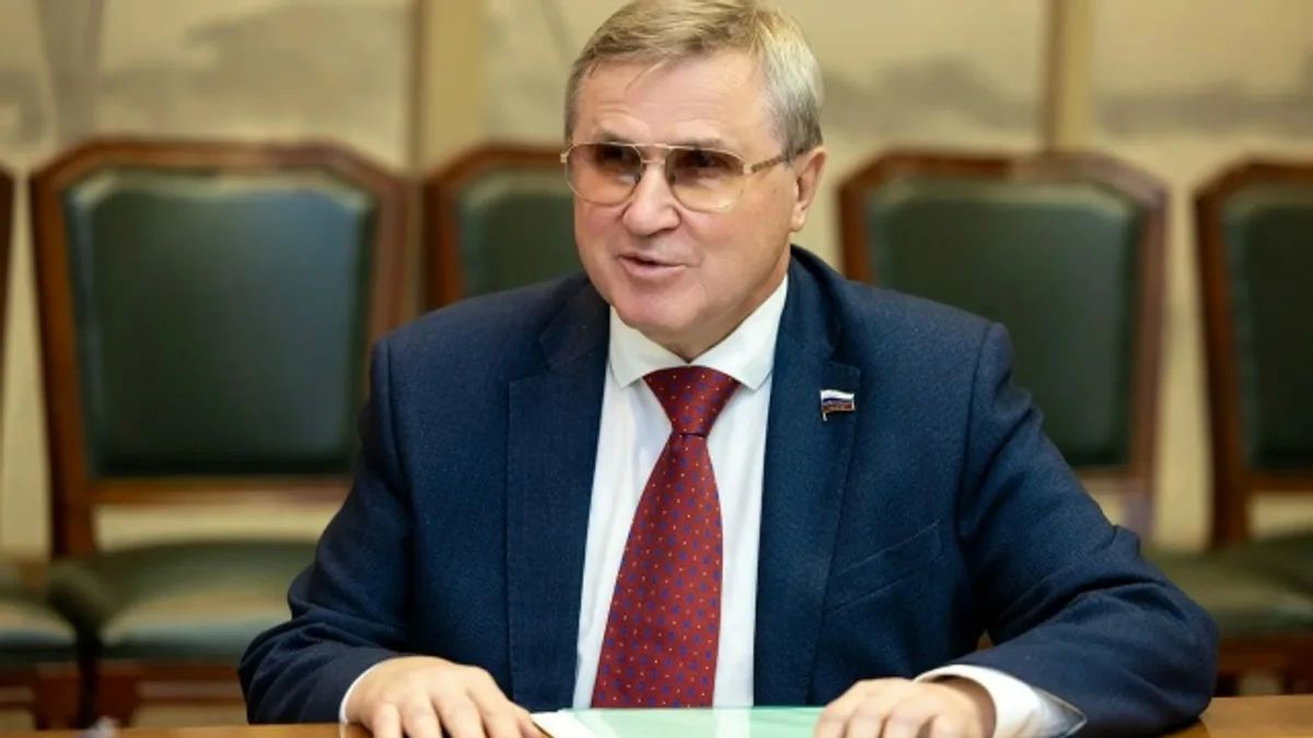 Коммунист Смолин сенсационно проигрывает выборы в Госдуму