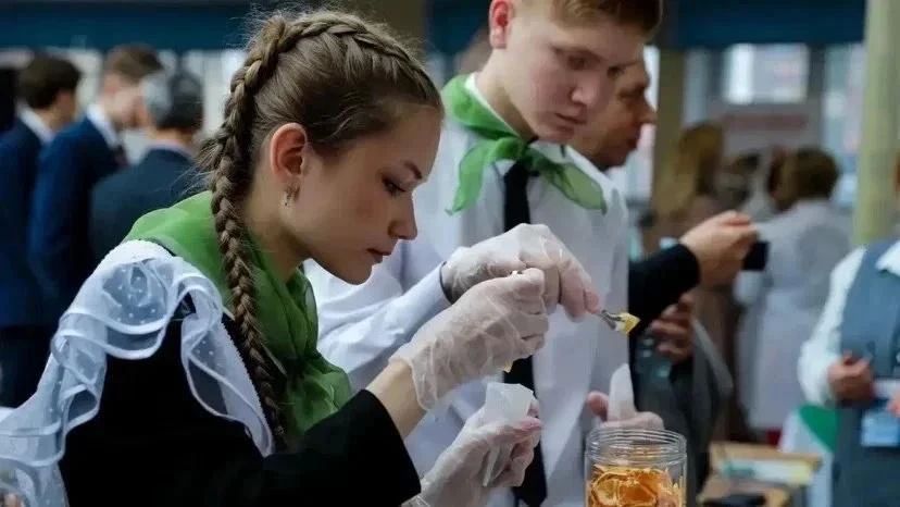 В Омской области стартует новый цикл профориентационных диагностик «Билет в будущее» В Омской области стартует новый цикл профориентационных диагностик «Билет в будущее»