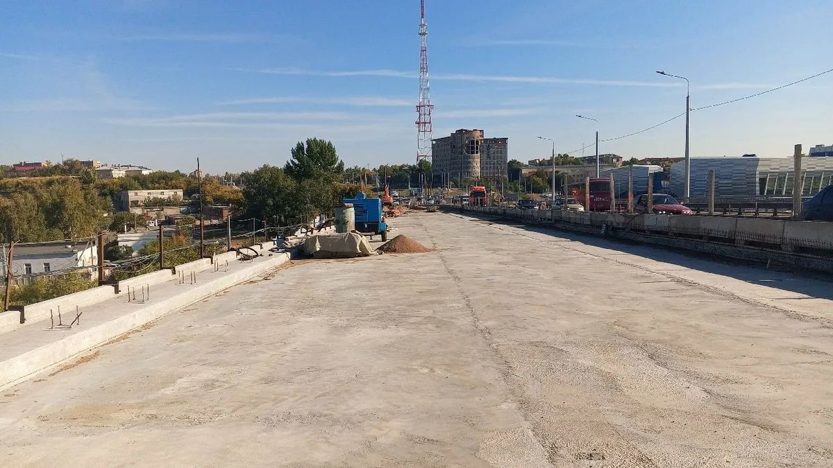 Готовят план Б: в Омске со скандалом сдвинули сроки сдачи моста у Телецентра