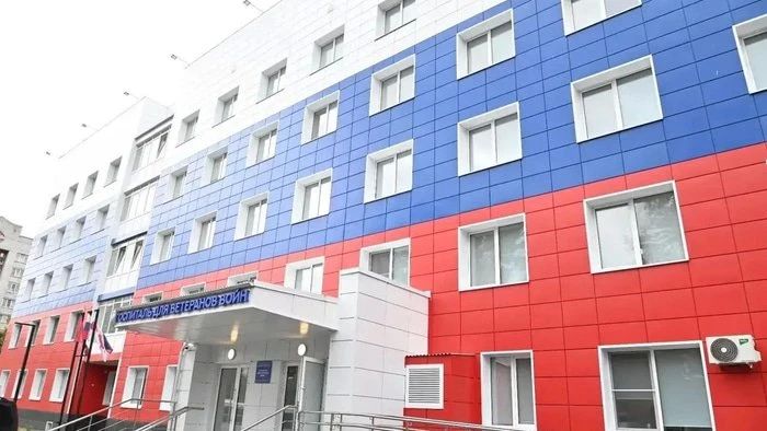 Матвиенко и Хоценко оценили работу госпиталя для ветеранов в Омске Матвиенко и Хоценко оценили работу госпиталя для ветеранов в Омске