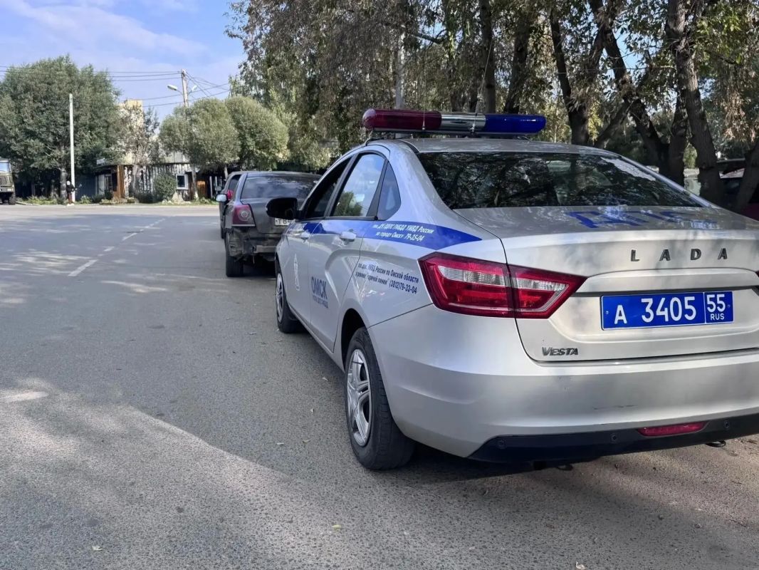 Сотрудники Госавтоинспекции остановили автомобиль «Тойота» под управлением водителя 1990 г. р. В ходе проверки документов и сведений по информационным базам установлено, что у мужчины имеются неоплаченные в установленный...