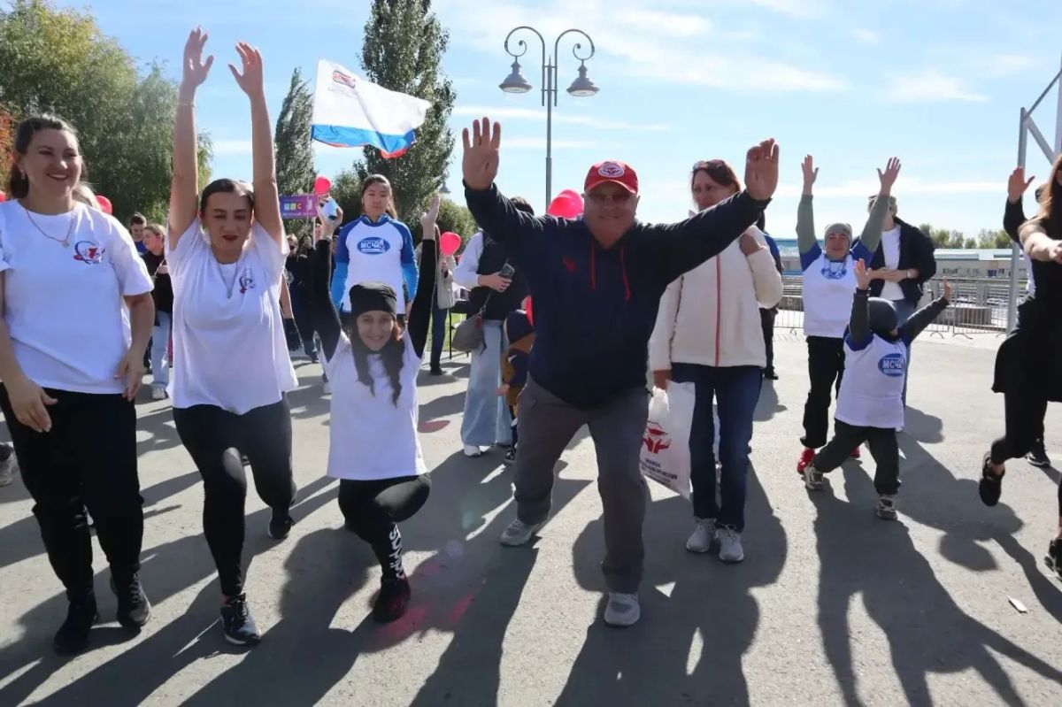 В Омске прошёл забег медицинских работников, приуроченный ко Всемирному дню сердца В Омске прошёл забег медицинских работников, приуроченный ко Всемирному дню сердца