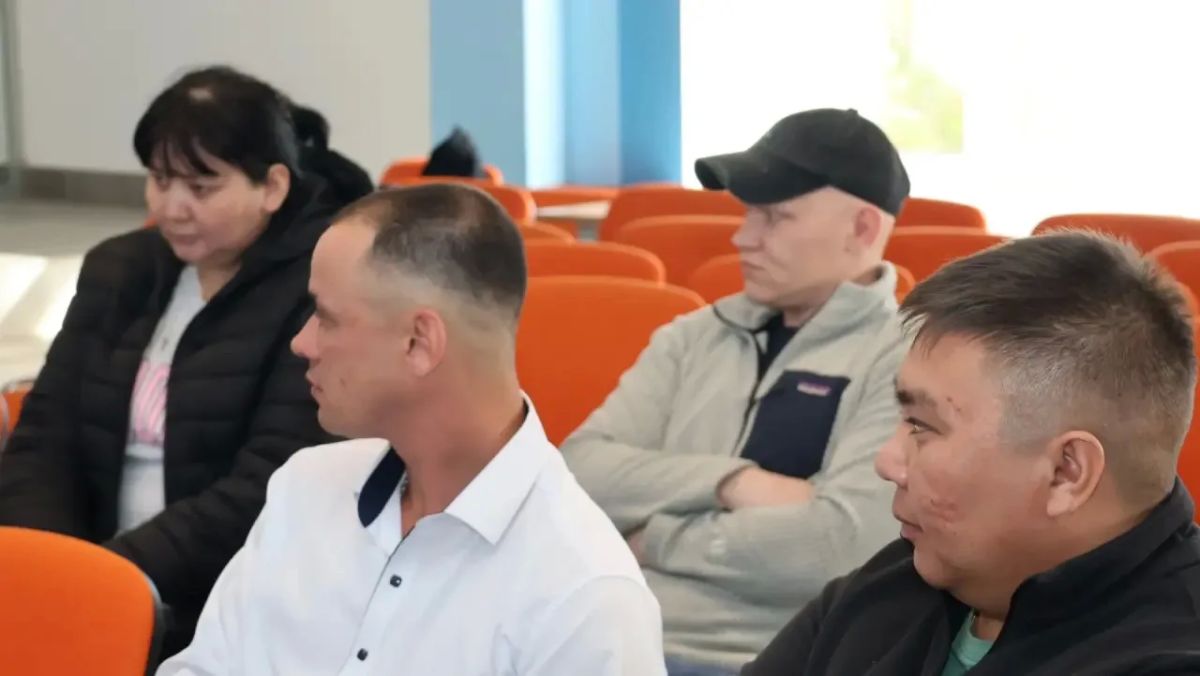 «От службы к воzможностям»: участникам СВО рассказали, где получить юридическую поддержку, как узнать про меры государственной поддержки и открыть своё дело «От службы к воzможностям»: участникам СВО рассказали, где получить юридическую поддержку, как узнать про меры государственной поддержки и открыть своё дело
