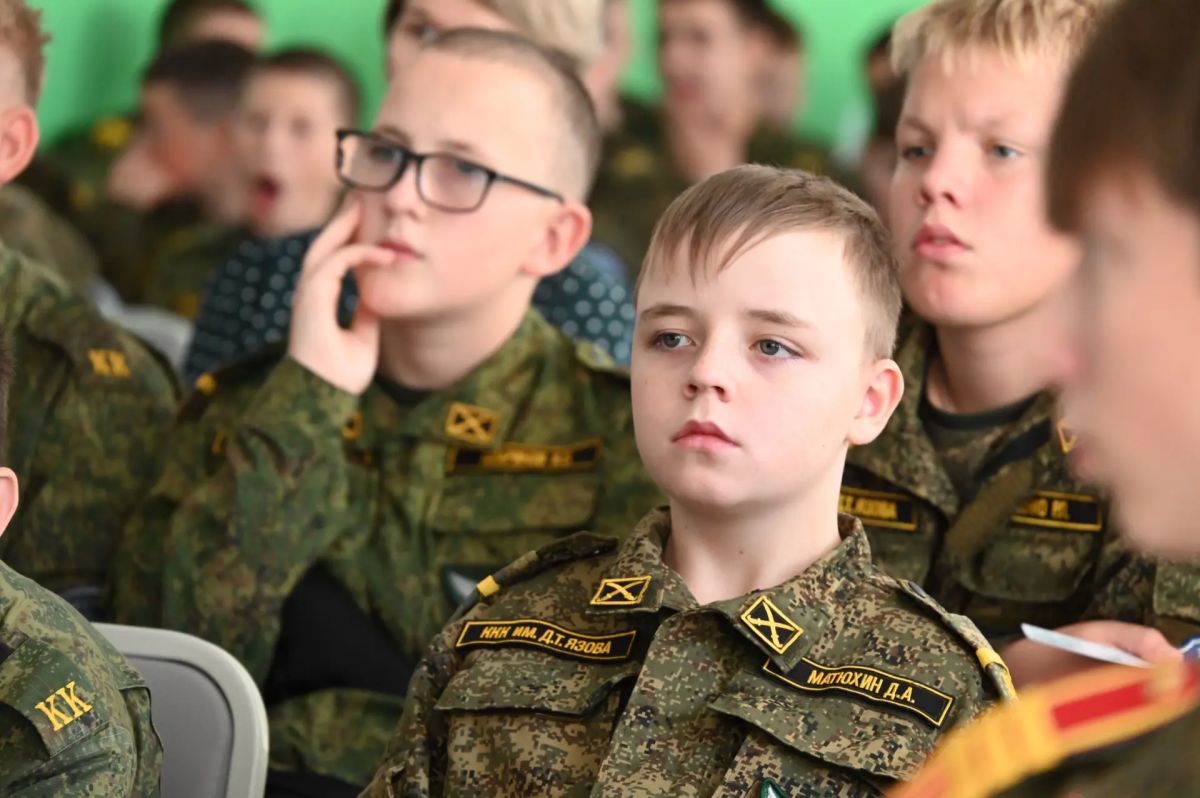 В рамках общероссийской акции «Сообщи, где торгуют смертью» в Казачьем кадетском корпусе имени Маршала Советского Союза Д.Т. Язова для учащихся 5-11 классов сотрудники полиции провели профилактическое мероприятие В рамках общероссийской акции «Сообщи, где торгуют смертью» в Казачьем кадетском корпусе имени Маршала Советского Союза Д.Т. Язова для учащихся 5-11 классов сотрудники полиции провели профилактическое мероприятие
