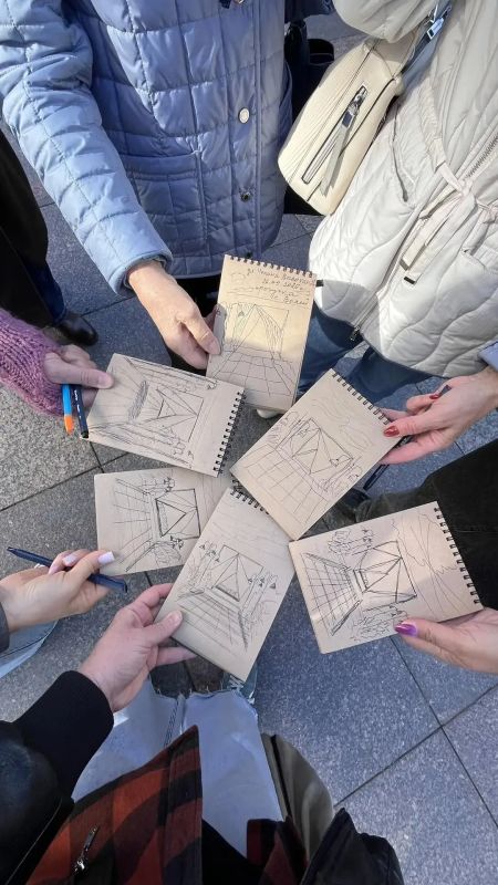 Экскурсионный флешмоб — 10 лет вместе! Экскурсионный флешмоб — 10 лет вместе!
