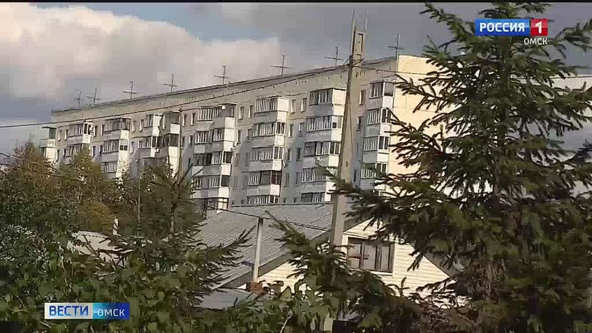 В Омске и 16 районах области начали подключение отопления