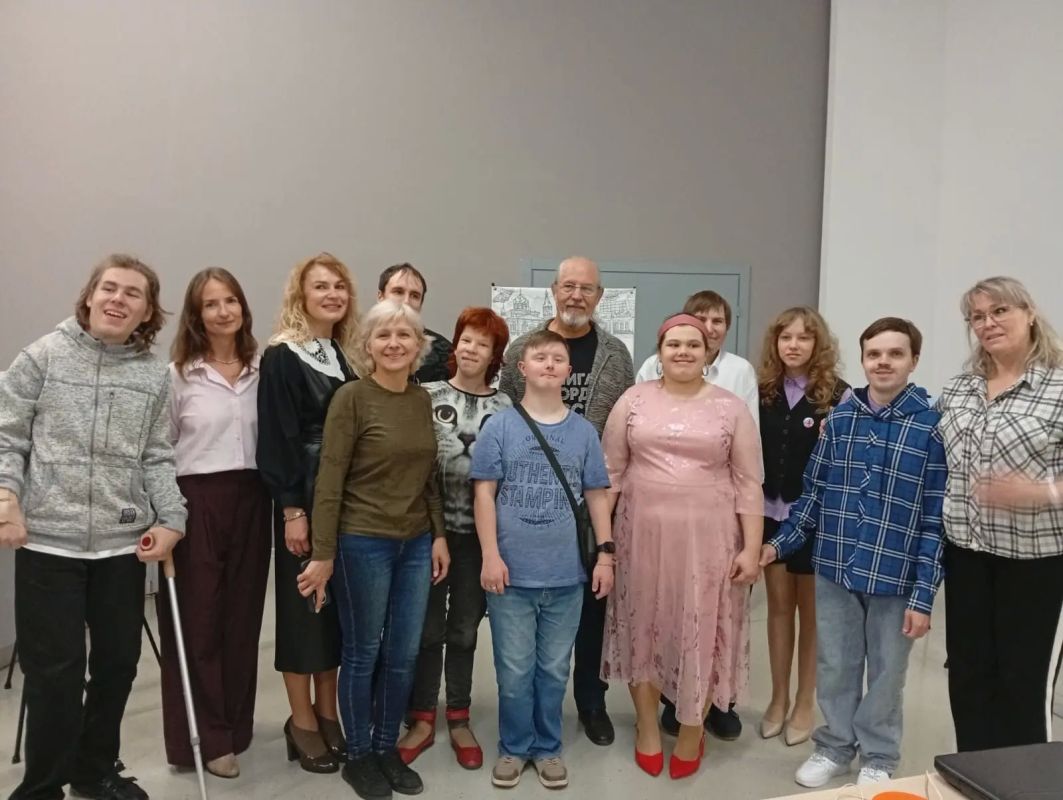 Специалисты Министерства труда посетили открытие выставки «ПроОколоОмск»