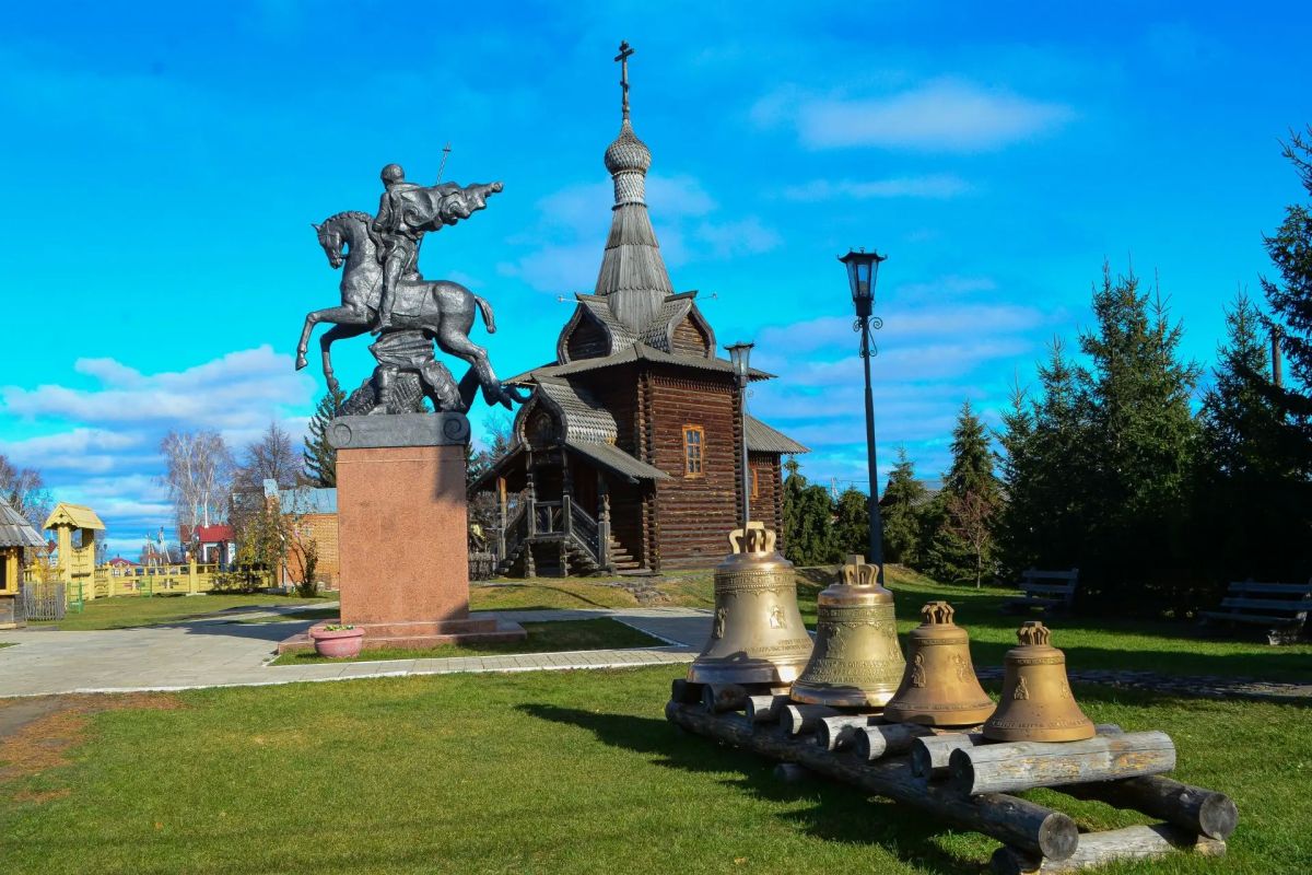 В предстоящие выходные омичи отметят Покров — не только религиозный, но и культурный феномен, который объединил в себе духовное содержание и народные традиции В предстоящие выходные омичи отметят Покров — не только религиозный, но и культурный феномен, который объединил в себе духовное содержание и народные традиции